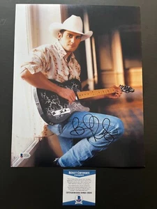 Brad Paisley ¡Raro! Foto firmada autografiada 11x14 leyenda del país Beckett BAS certificado de autenticidad - Imagen 1 de 1