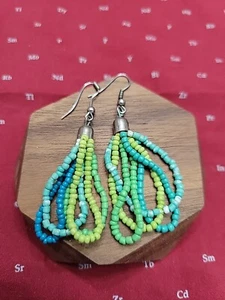 Pendientes colgantes - Aros cuádruples - Era retro vintage - Cuentas pequeñas - Imagen 1 de 4