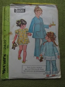 Vtg McCalls Girls Pattern # 2439 Size 3 1970 Pajamas Robe PJs - Picture 1 of 1