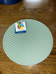 Colourworks Round Silicone Trivet Hot Mat Heat Resistant Honeycomb Light Green - Picture 1 of 2