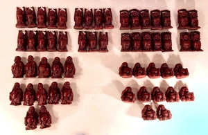 Figuras de Buda de colección demasiado pesadas para ser de plástico, ¿tal vez baquelita? Lote de 55 figuras - Imagen 1 de 9