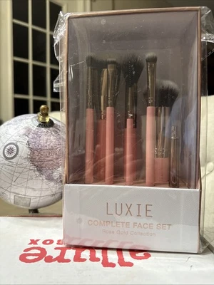 LUXIE ~ Complete Face Set ~ 8 makeup brushes NIB (Z4) - Image 1 of 4