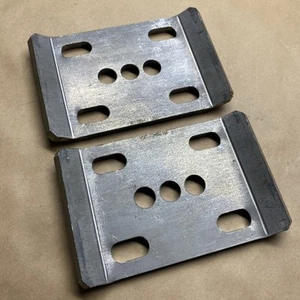 U-Bolt Leaf Spring Plates Set for 2.5" Wide 2 1/2" Leaf Springs - Picture 1 of 18