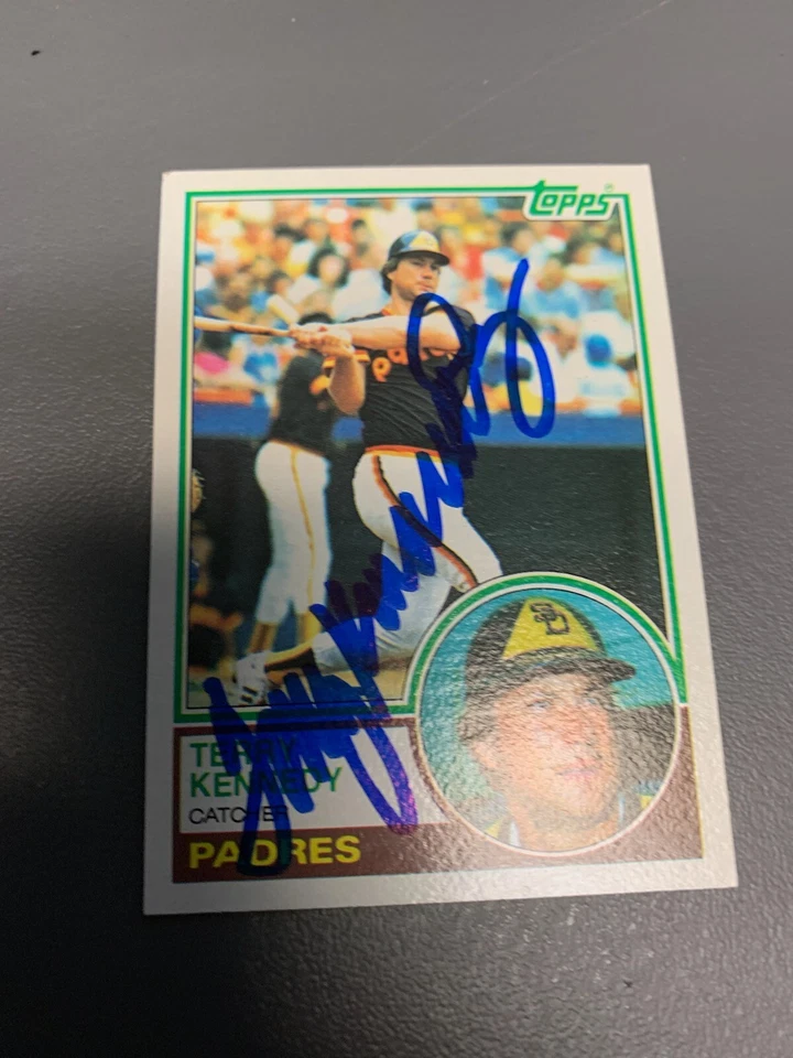 1983 Topps TERRY KENNEDY Auto Signed Autograph Baseball Card #274 PADRES - Image 1 of 1