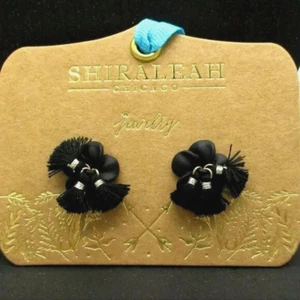 Orecchini a perno Shiraleah Fleur fiore nappa boho nero - Foto 1 di 2