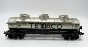 HO Scale Athearn Texaco 3-Dome Tank Car - Nice - Picture 1 of 1