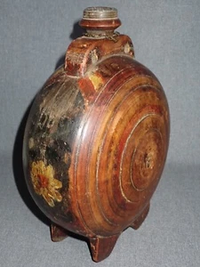 um 1860 gedrechseltes Holz Bullseye Kantine Originallack Volkskunst Blumenmotiv AAFA - Bild 1 von 11