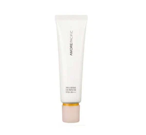 Protector Solar Triple Defensa AMORE PACIFIC SPF50+/PA+++ 60 ml de Corea - Imagen 1 de 1