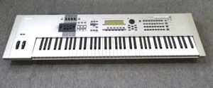 YAMAHA MOTIF7 76 Keys Synthesizer Keyboard - Picture 1 of 5