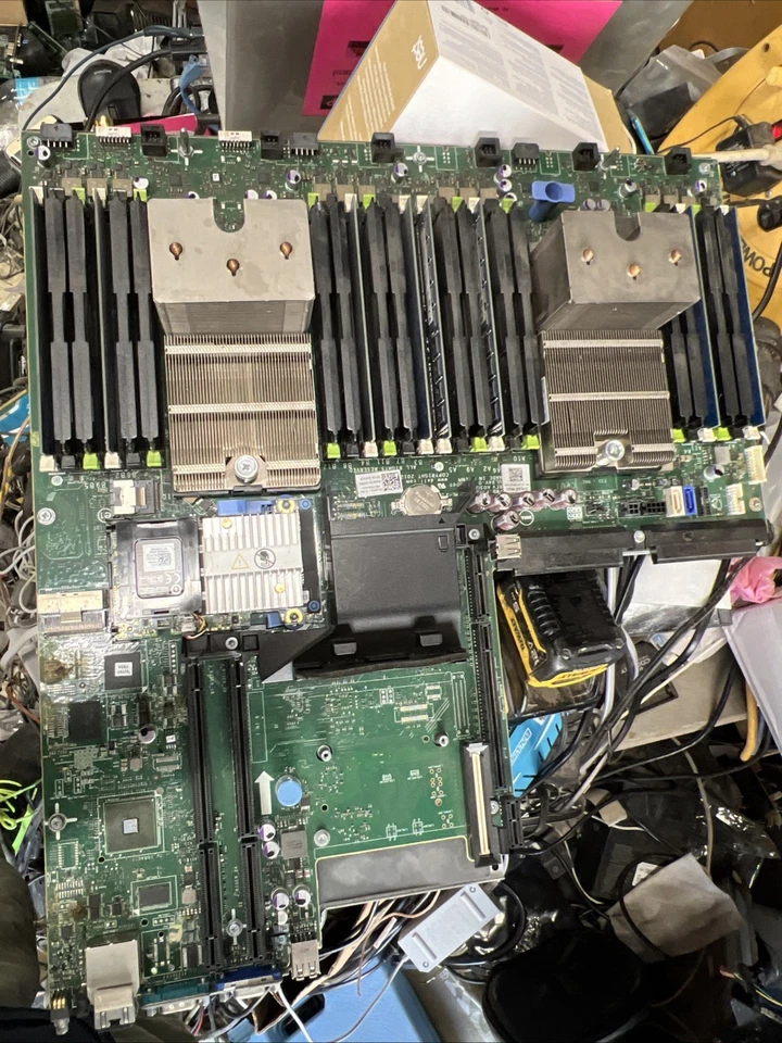 Genuine Dell PowerEdge R720 R720xd Server Motherboard IDRAC7 JP31P w/cpu - Image 1 of 4