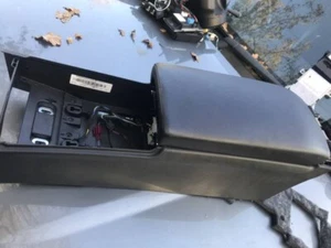 2015 Mercedes SLK R172 slk200 centre console + leather armrest - Picture 1 of 4