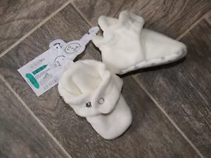 Scarpe stivaletti a scatto neonato/bambino RO + ME BY ROBEEZ accoglienti Caleb 6-12 Mos avorio NUOVE - Foto 1 di 4