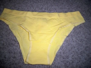 VICTORIAS SECRET CHEEKINI PINEAPPLE YELLOW LARGE NEW - Picture 1 of 3
