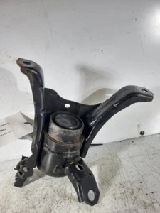 Toyota Prius Vvt-i Mk4 2015-2022 1798 Engine Mount (driver Side) P2 - Picture 1 of 12
