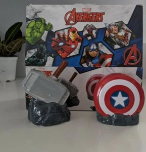 New Marvel Avengers Salt And Pepper Sculpted Ceramic - Picture 1 of 10
