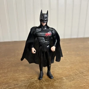 Kenner Batman Actionfigur DC Comics 1990 5" abnehmbare Maske mit Cape - Bild 1 von 3
