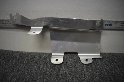 2014-2017 BMW I8 FENDER UPPER COVER FACTORY OEM Foto 1 de 4