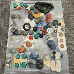 HUGE LOT Vintage Metal Plastic Ceramic? Sewing Buttons Large Small - HLBN - Picture 1 of 9
