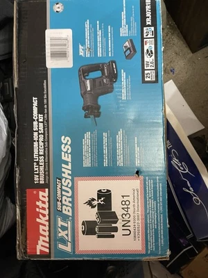 NEW Makita Brushless XRJ07 Cordless Compact Reciprocating Saw 18 Volt XRJ07ZB - Image 1 of 2