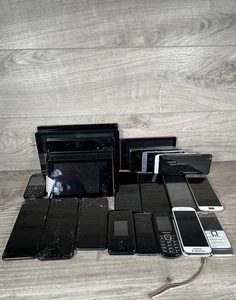 Mixed Lot of 25 Cell Phones kindles ipads For Parts Repair - Photo 1 sur 6