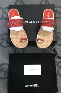 NEW IN BOX 100% AUTHENTIC CHANEL THONG SANDALS CALFSKIN SZ 37.5 US 6.5 - Picture 1 of 6