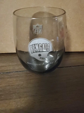 Cincinnati Bengals....Decritve..Glass..retro logo Cover