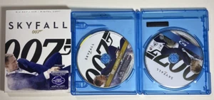 James Bond 007 SKYFALL BLU-RAY / DVD In Slip case - Imagen 1 de 1