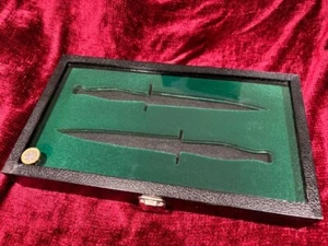 Double 3rd Pattern Fairbairn Sykes Commando Knife Dagger Case - Picture 1 of 4