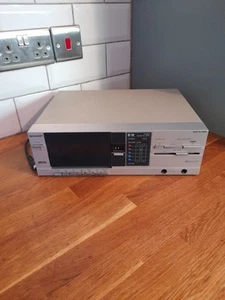 Cassette estéreo Sharp RT-111 de colección HiFi repuestos separados o reparación/apoyo - Imagen 1 de 10