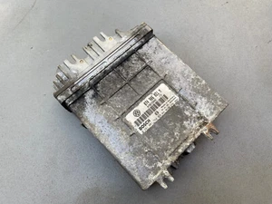 Unidad de control del motor T4 074906021M 2,5 l 151 CV AHY 111 kW motor VW unidad de control - Imagen 1 de 3