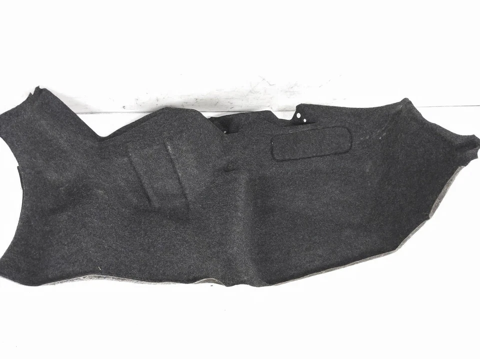 Отделочная накладка для заднего правостороннего грузового багажника купе Toyota Solara 2004-2008 годов выпуска - Изображение 1 из 4