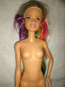 Barbie Rainbow Hair 2015 - Imagen 1 de 12