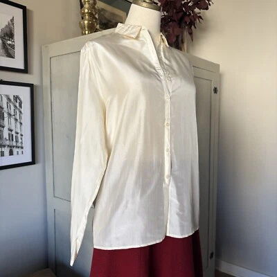 Blusa abotonada vintage años 70 descolorida gloria seda mujer 4 pequeña crema manga alfil Foto 1 de 4