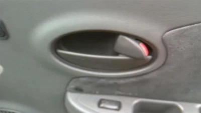ION       2007 Door Handle Interior 30022243 - Image 1 of 4