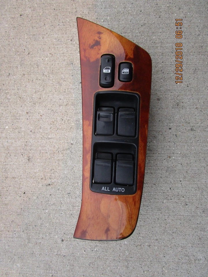 99 - 03 LEXUS RX300 3.0L V6 FRONT DRIVER LEFT SIDE MASTER POWER WINDOW SWITCH - Image 1 of 4