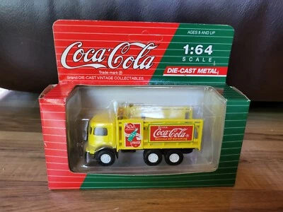 1991 Coca-Cola масштаб 1:64 литая кока-кола желтый грузовик доставки - Изображение 1 из 3