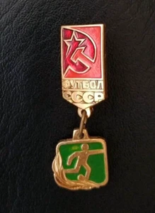 Football XXII Olympic Games Moscow Soviet Pin Badge Sport FIFA Soccer USSR 1980 - Picture 1 of 2