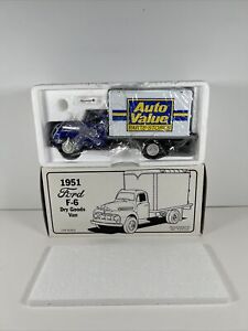 FIRST GEAR 1951 FORD F-6-1:34-DIE CAST DRY GOODS TRUCK (NEW IN BOX)