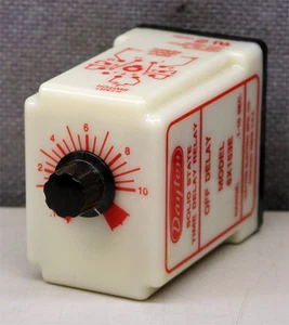Dayton Electric Mfg. Co. 6X153E Solid State Time Delay Relay .1-10 Seconds - Picture 1 of 4