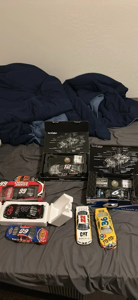 Lote diecast NASCAR Foto 1 de 1