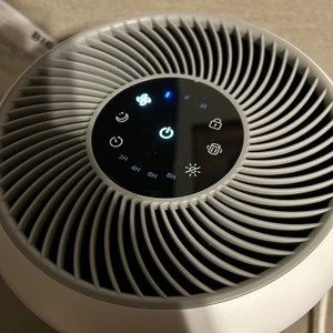 Purificatore d'aria LEVOIT Core 300-RAC Vortex True HEPA bianco - Foto 1 di 7