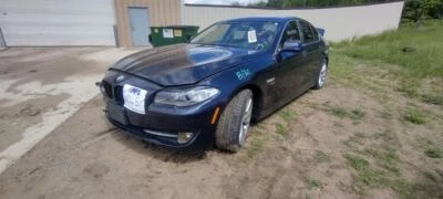12 - 12 BMW 528I Transfer Case  E758958 - Image 1 of 4