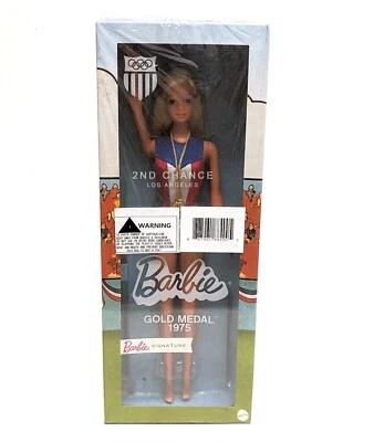 Nueva muñeca Mattel Barbie 1975 2019 medalla de oro reproducción firma Foto 1 de 4