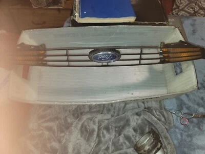 Ford Focus 2002 señales de giro parrilla OEM Foto 1 de 4