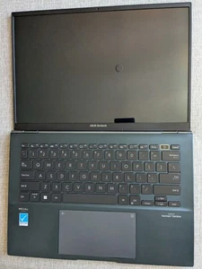 ASUS Zenbook OLED 2880x1800 3K i5-1240P 8GB RAM 1TB SSD Q409Z iris XE G7 Alder - Picture 1 of 18