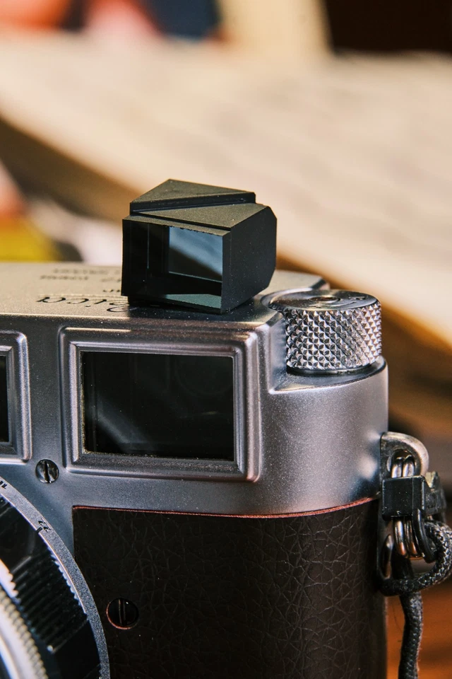 camera spare parts：The rangerfinder(Beam splitter prism) glass for LEICA M3 ——AR - Image 1 of 4