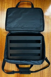 Pedaltrain Classic JR Guitar Pedal Board with Soft Case Carry Bag - Foto 1 di 11