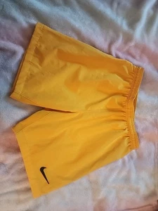 Youth Boys Yellow And Black Nike Shorts Size M - Picture 1 of 6