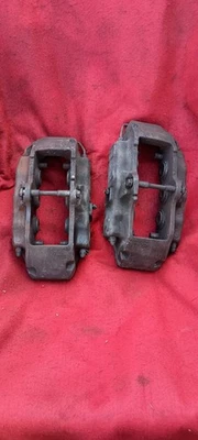 04-10🇩🇪 Porsche🇩🇪Cayenne Audi Q7 Front BREMBO Brake Calipers 17z-L  17z-R  - Image 1 of 4