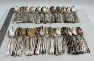 Lotto di 100 cucchiaini vintage assortiti placcato argento - Lotto #197 - Foto 1 di 3